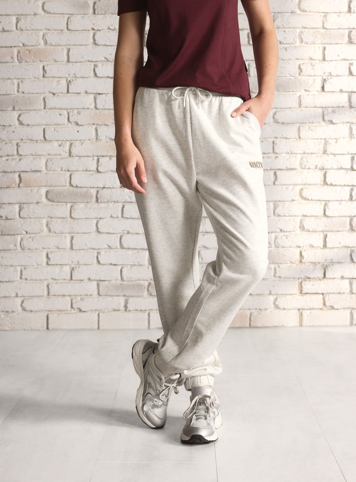 REAKTIV Cream Classic Jogger
