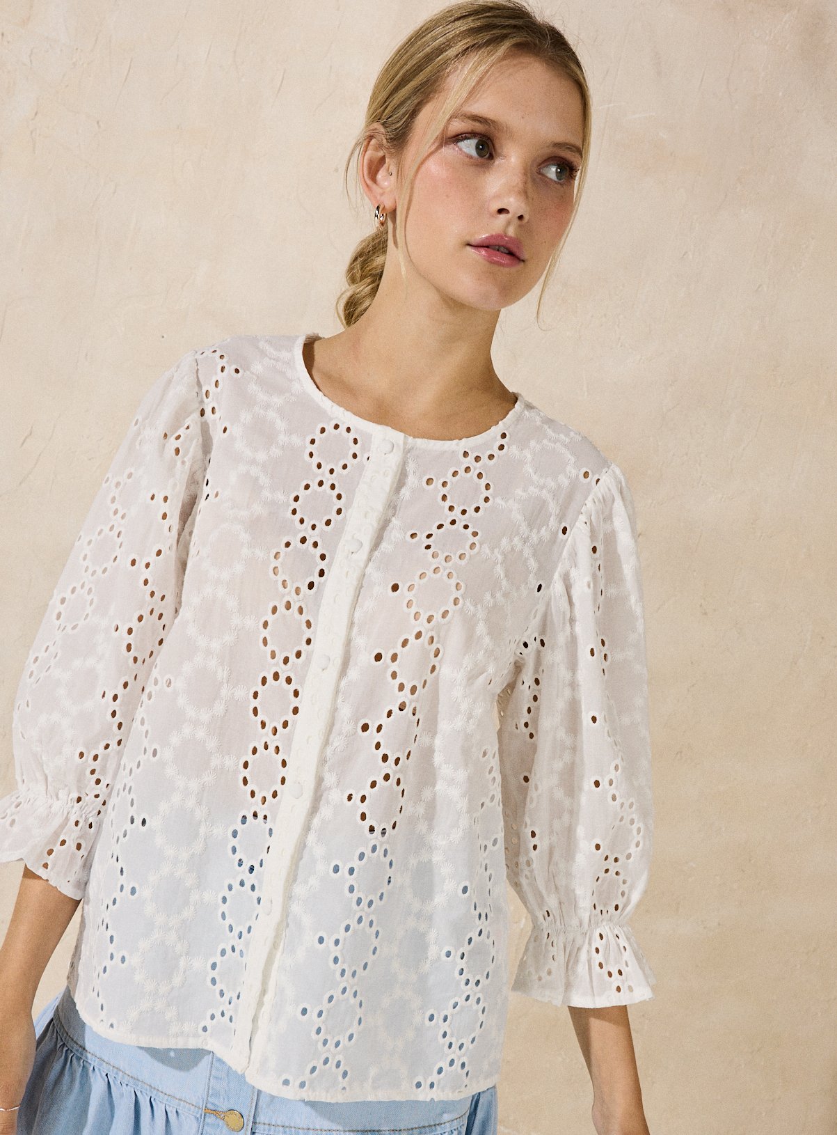 EVERBELLE Button Through Broderie Blouse 