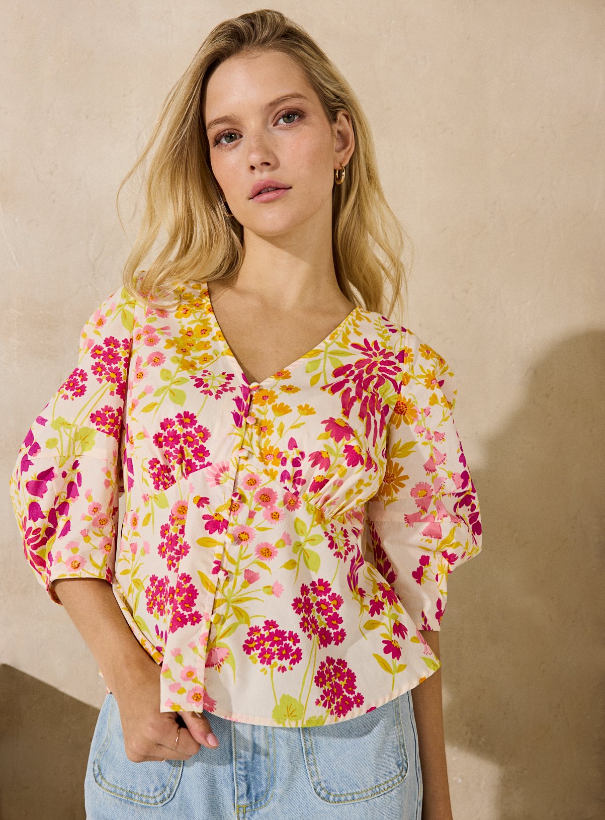 EVERBELLE Floral Peplum Hem Poplin Blouse 