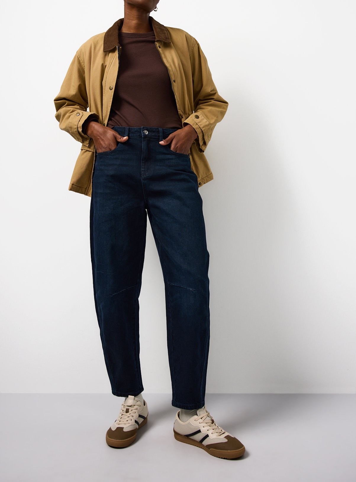 Dark Rinse Barrel Leg Denim Jeans 10R