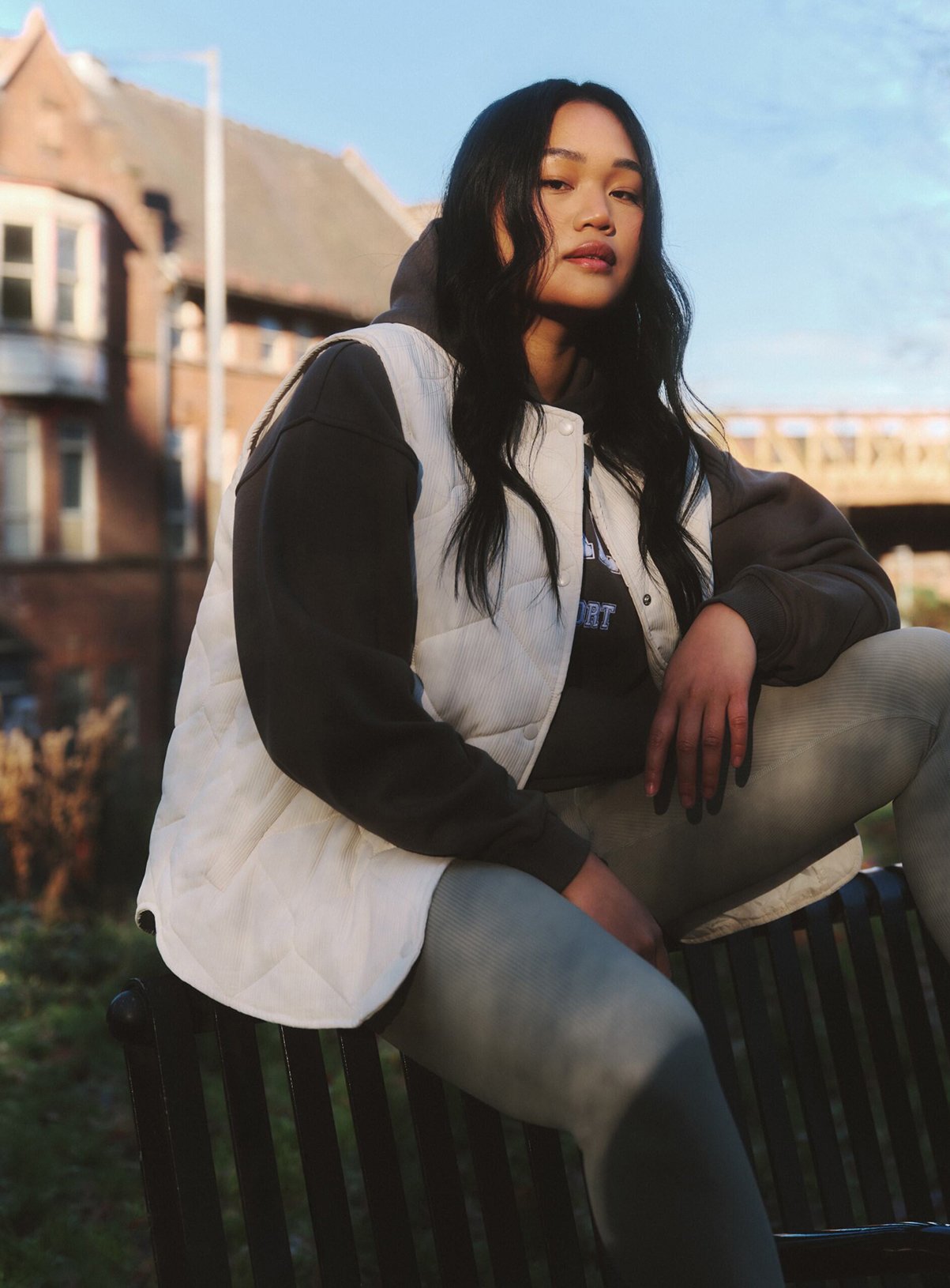 SIMPLY BE Textured Quilted Round Collar Gilet Jacket 