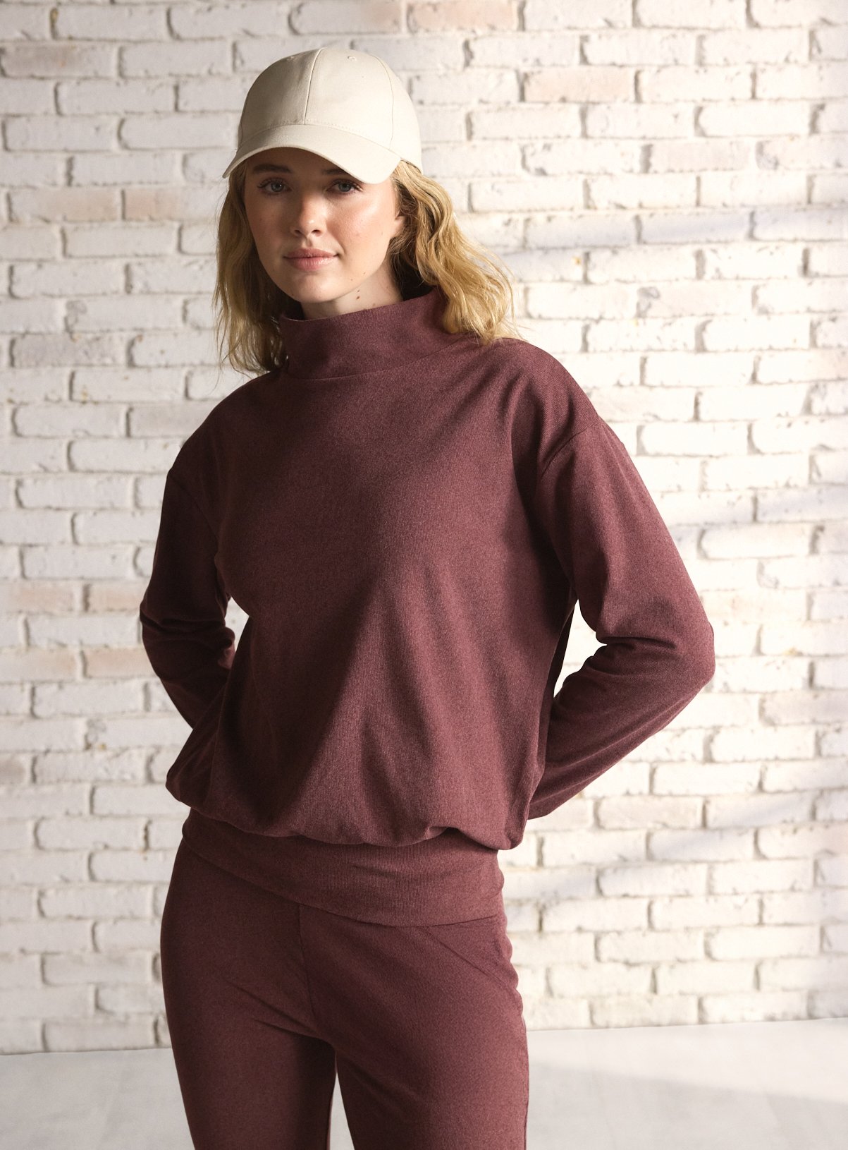 REAKTIV Dark Red Luxe Lounge High Neck Soft Touch Top S