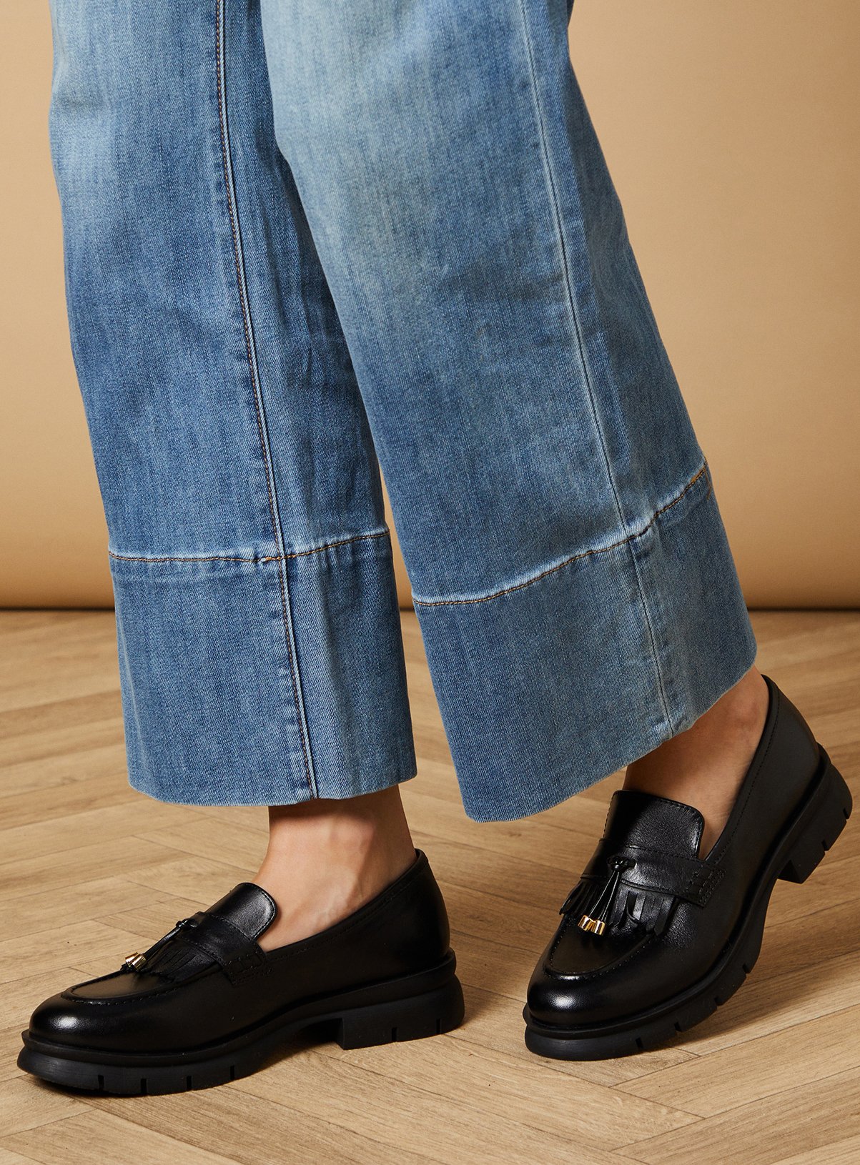 OASIS Leather Brooke Tassel Detail Chunky Loafer 