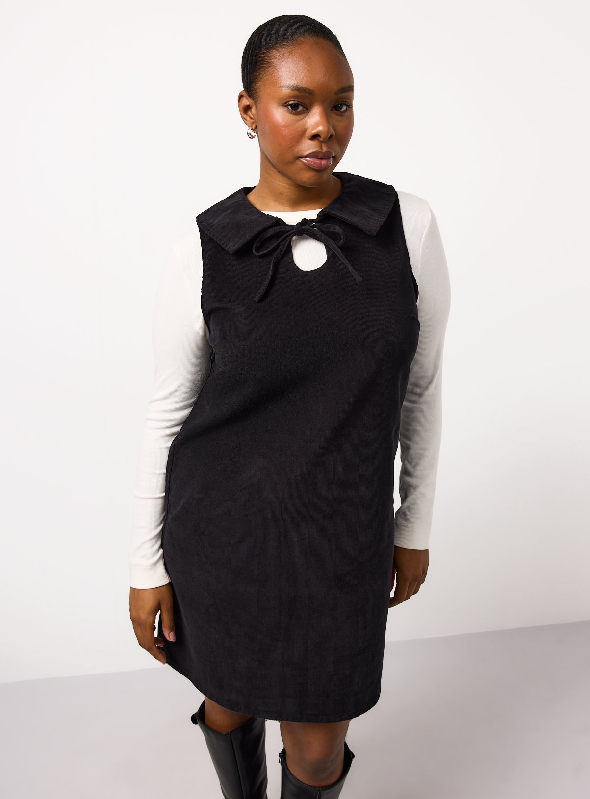 Black Tie-Collar Corduroy Pinafore Dress 