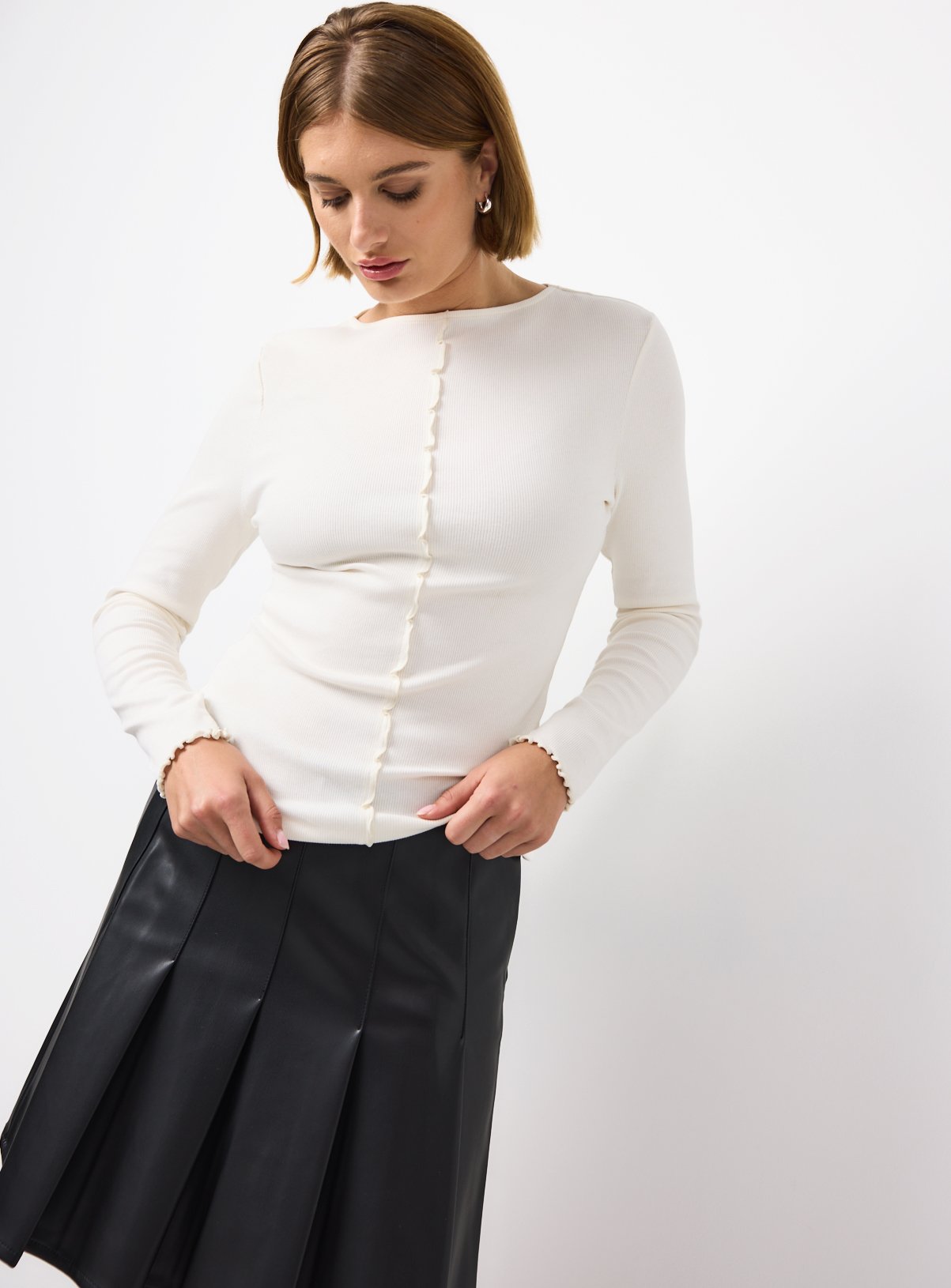 Cream Lettuce Hem Detail Slim Fit Top 8