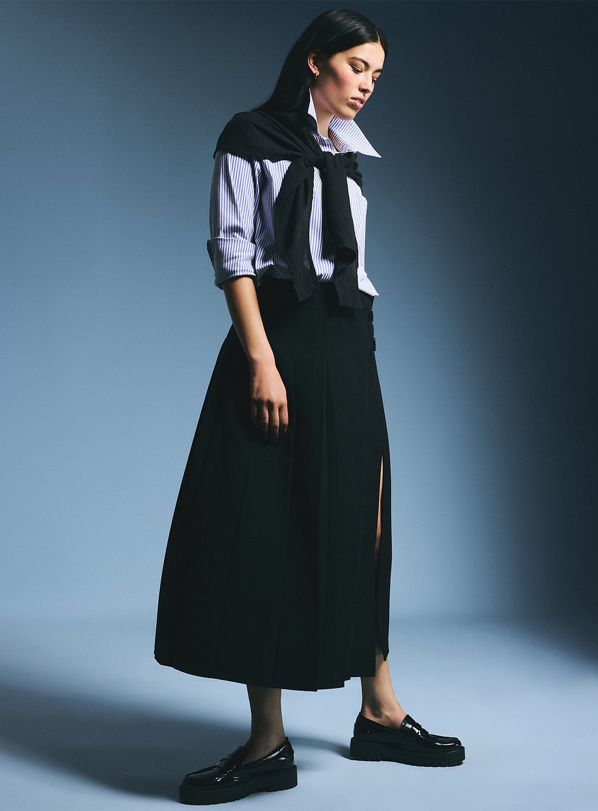 Black Tailored Kilt 24