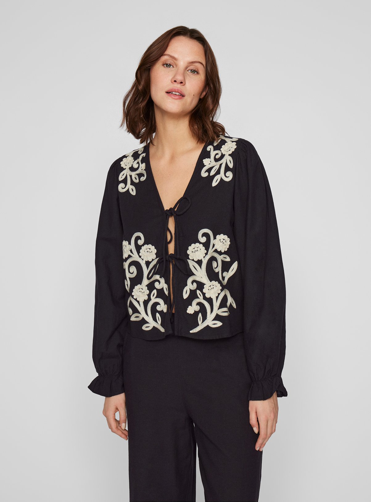 VILA V-Neck Long Sleeved Top 