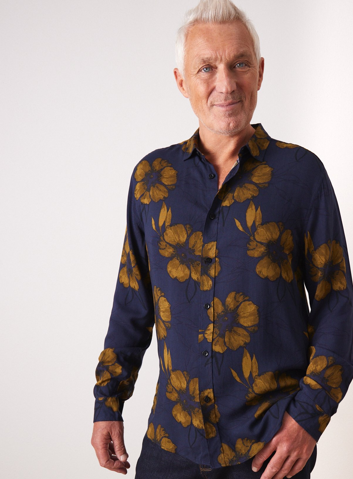 UNION WORKS Navy Floral Printed Shirt M
