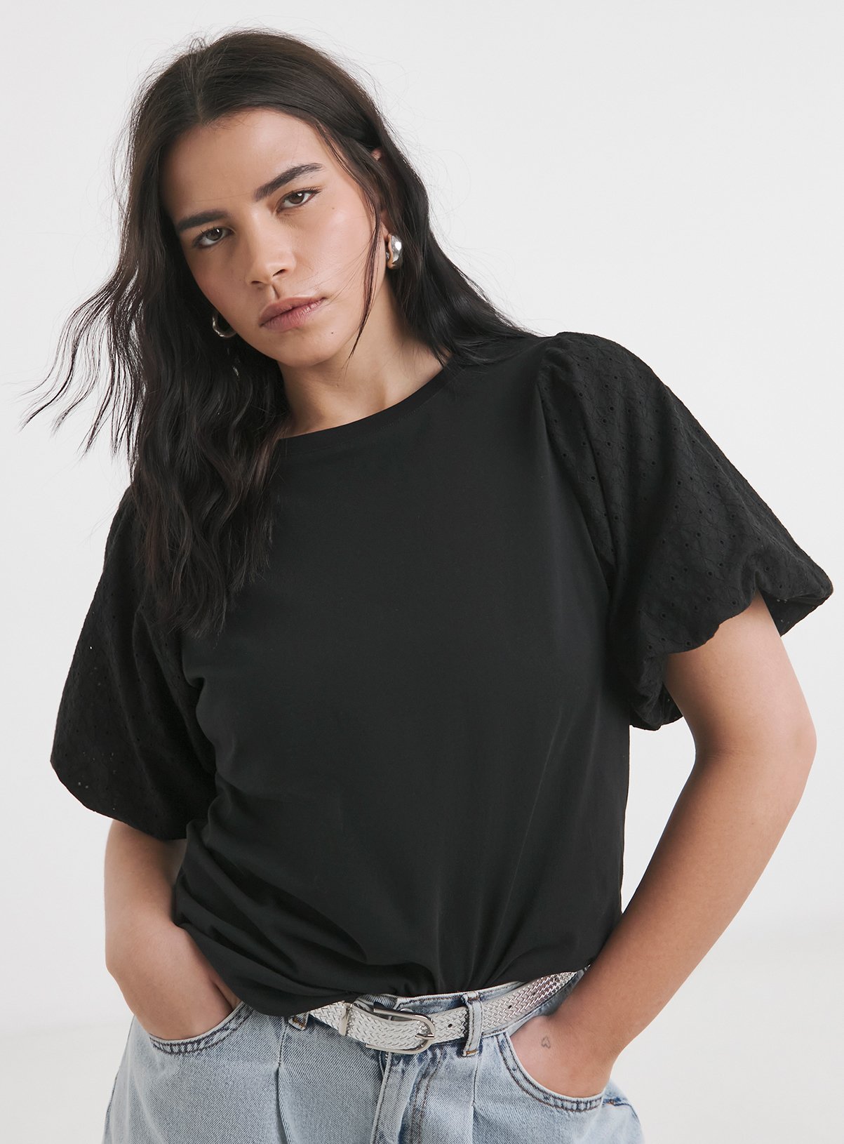 SIMPLY BE Broderie Puff Sleeve T-Shirt 