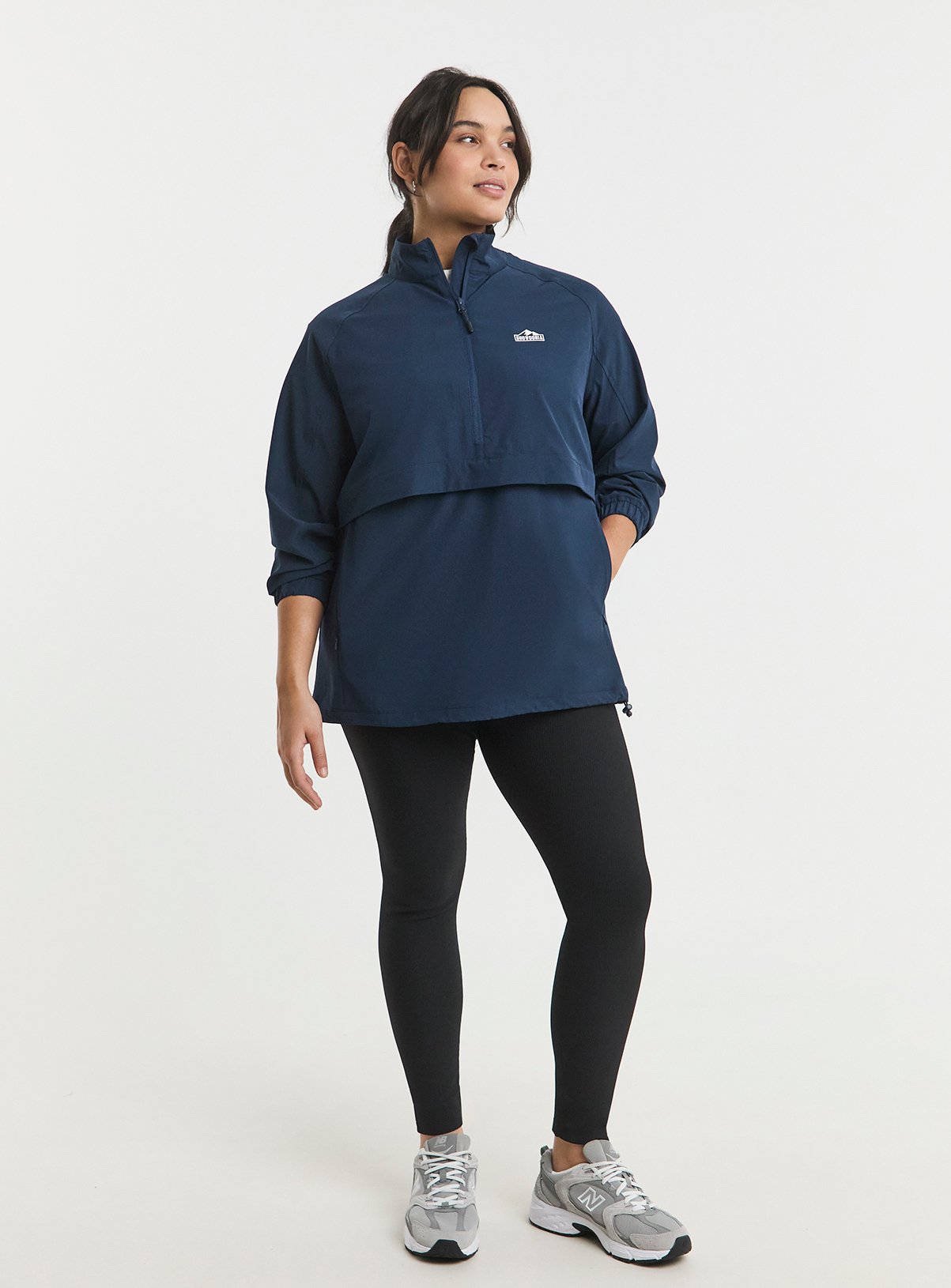 SNOWDONIA Light Weight Overhead Jacket