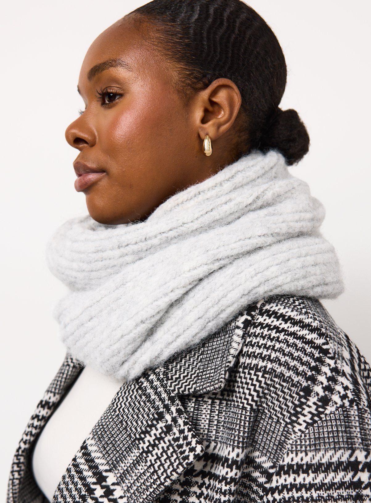 Grey Ribbed Knitted Neck Warmer One Size