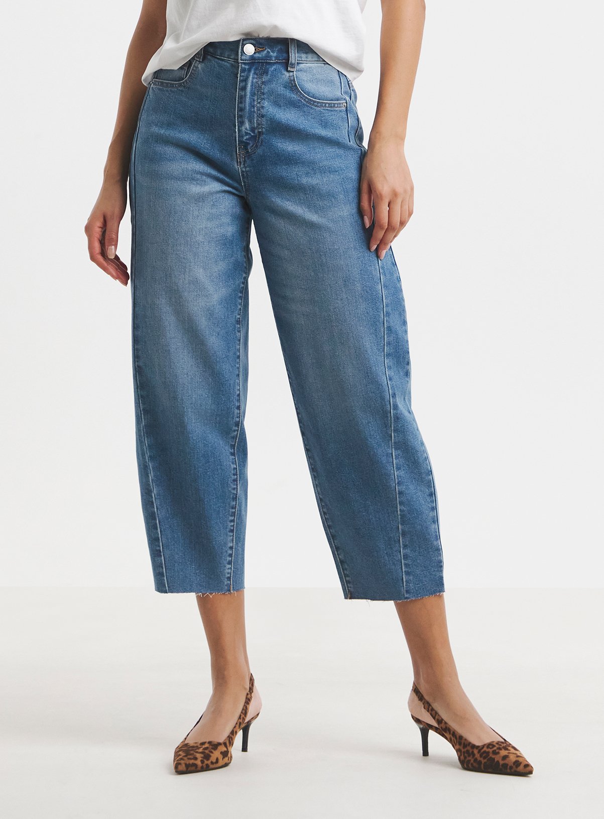 SIMPLY BE Cropped Barrel Jean Mid Wash 
