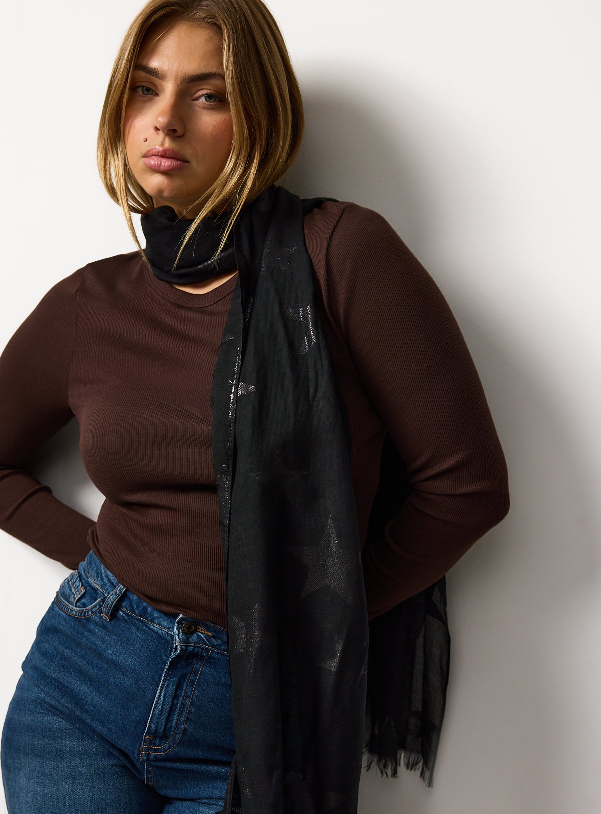 Black Jacquard Sparkle Star Lightweight Scarf One Size