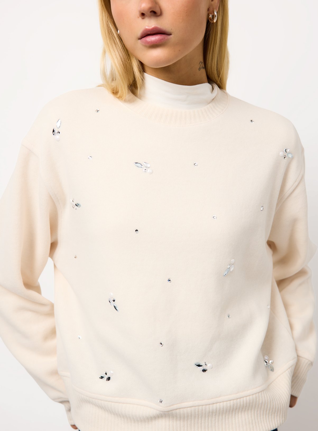 Cream Embellished Relaxed Crew Neck Sweatshirt 