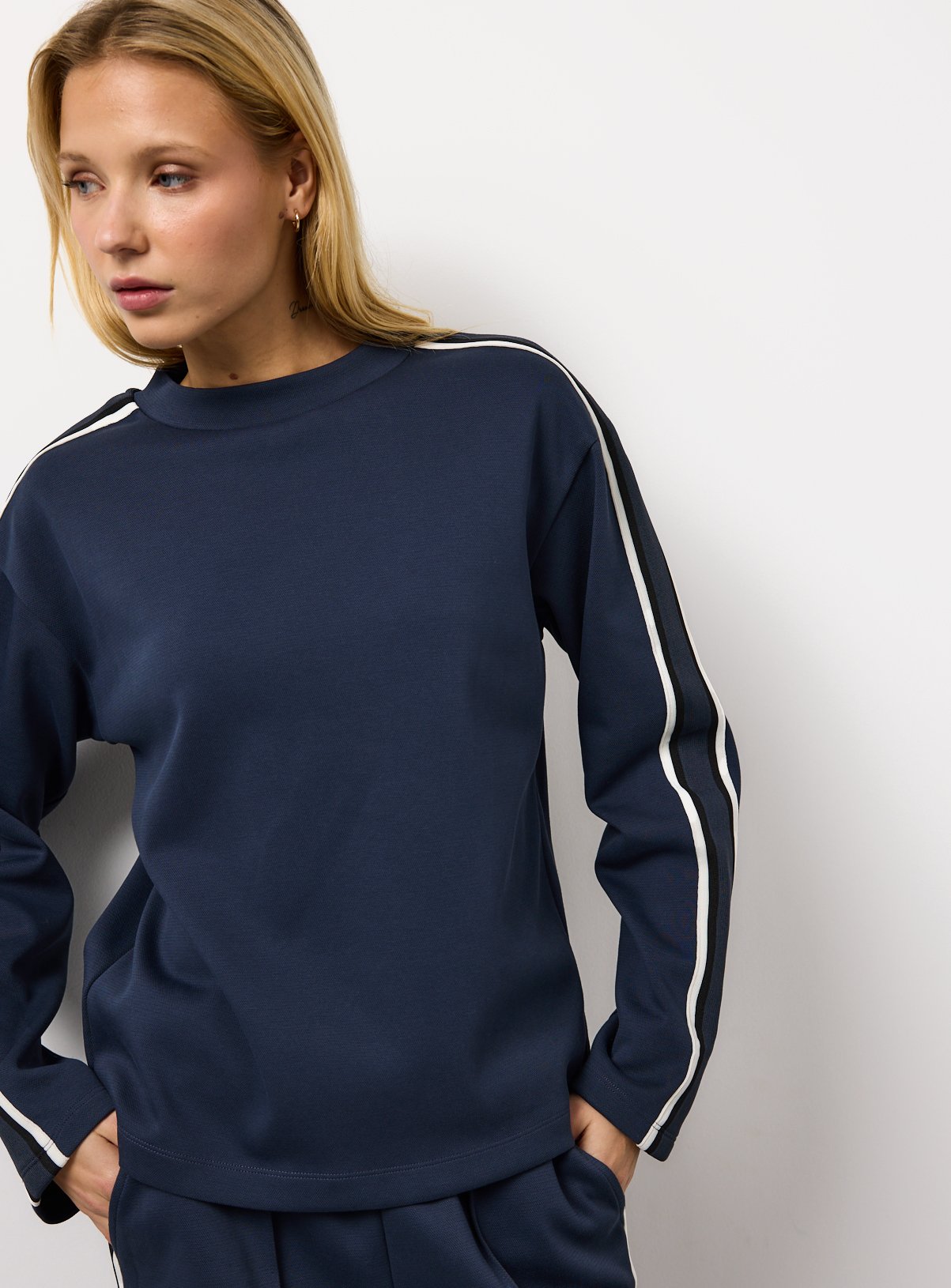 Dark Blue Tape Stripe Sweatshirt XL