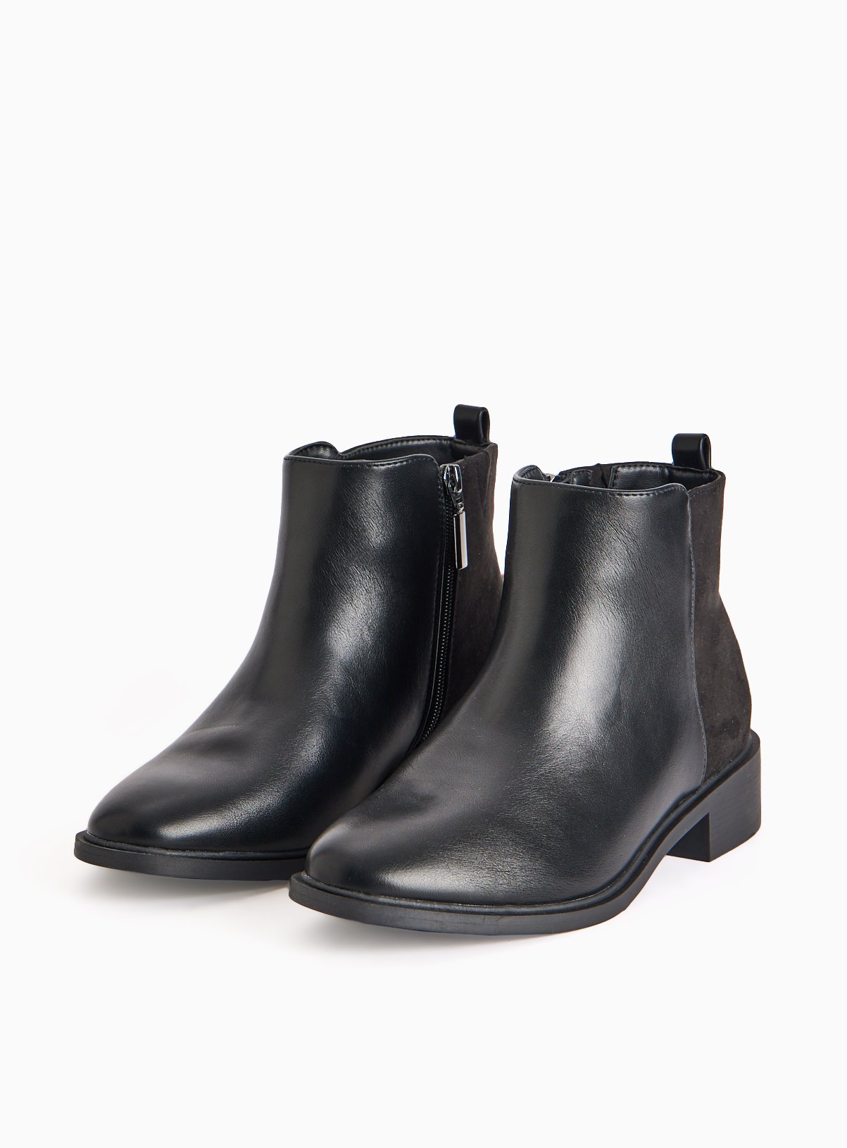 Uno Fit Black Wide Fit Chelsea Boots 
