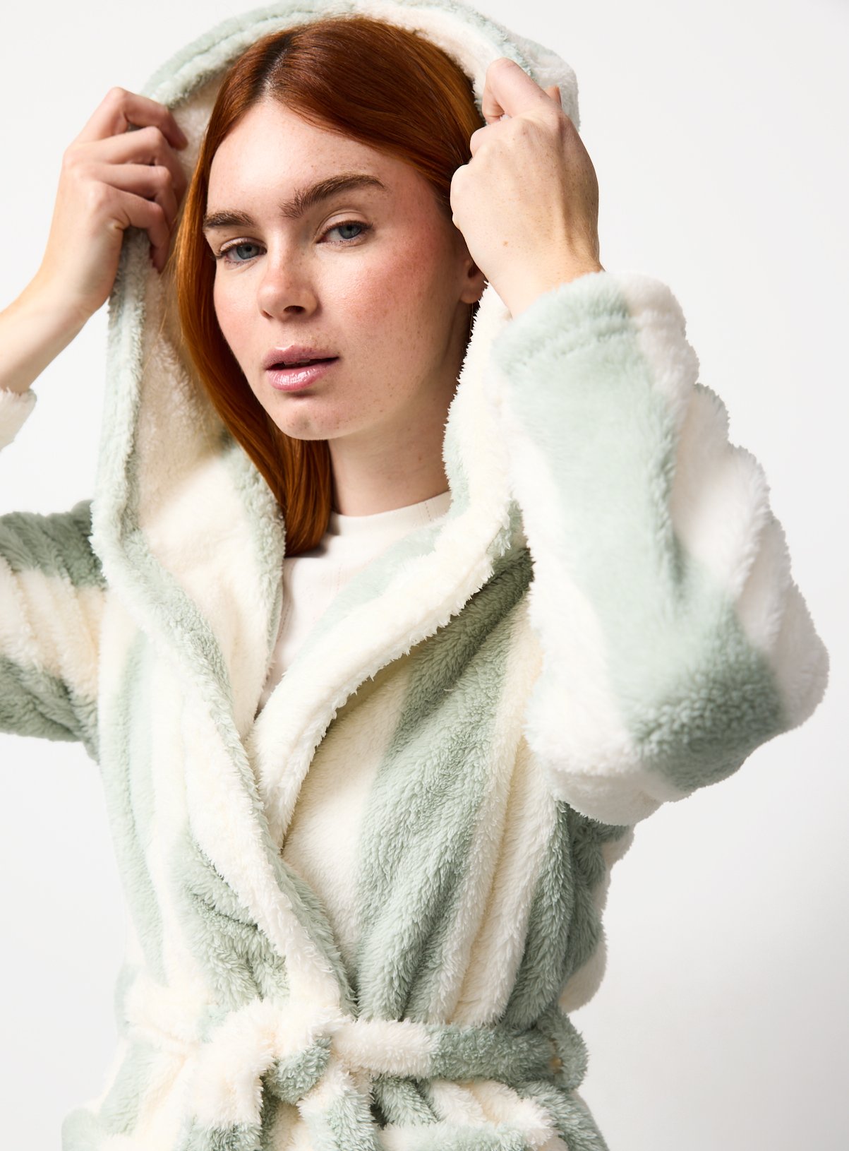 Sage & White Stripe Fluffy Fleece Hooded Dressing Gown 