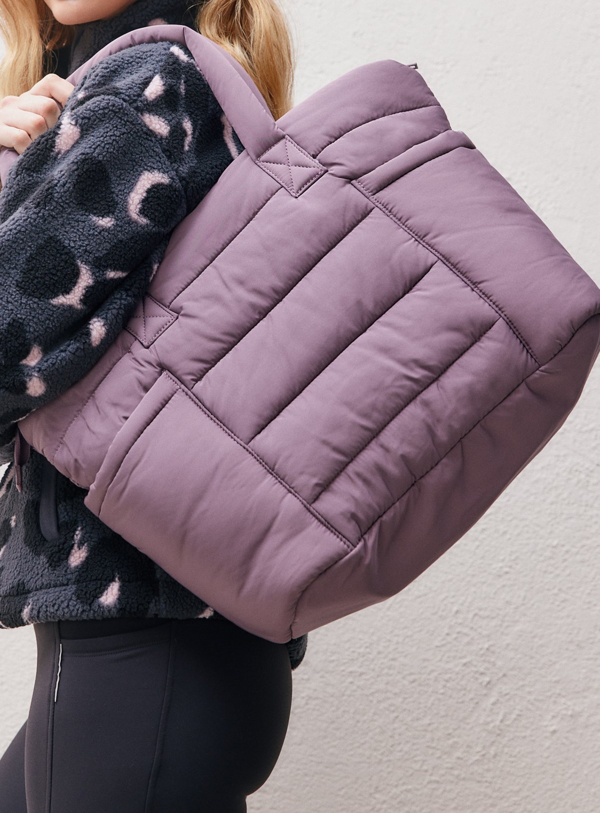 REAKTIV Mauve Quilted Tote Bag One Size