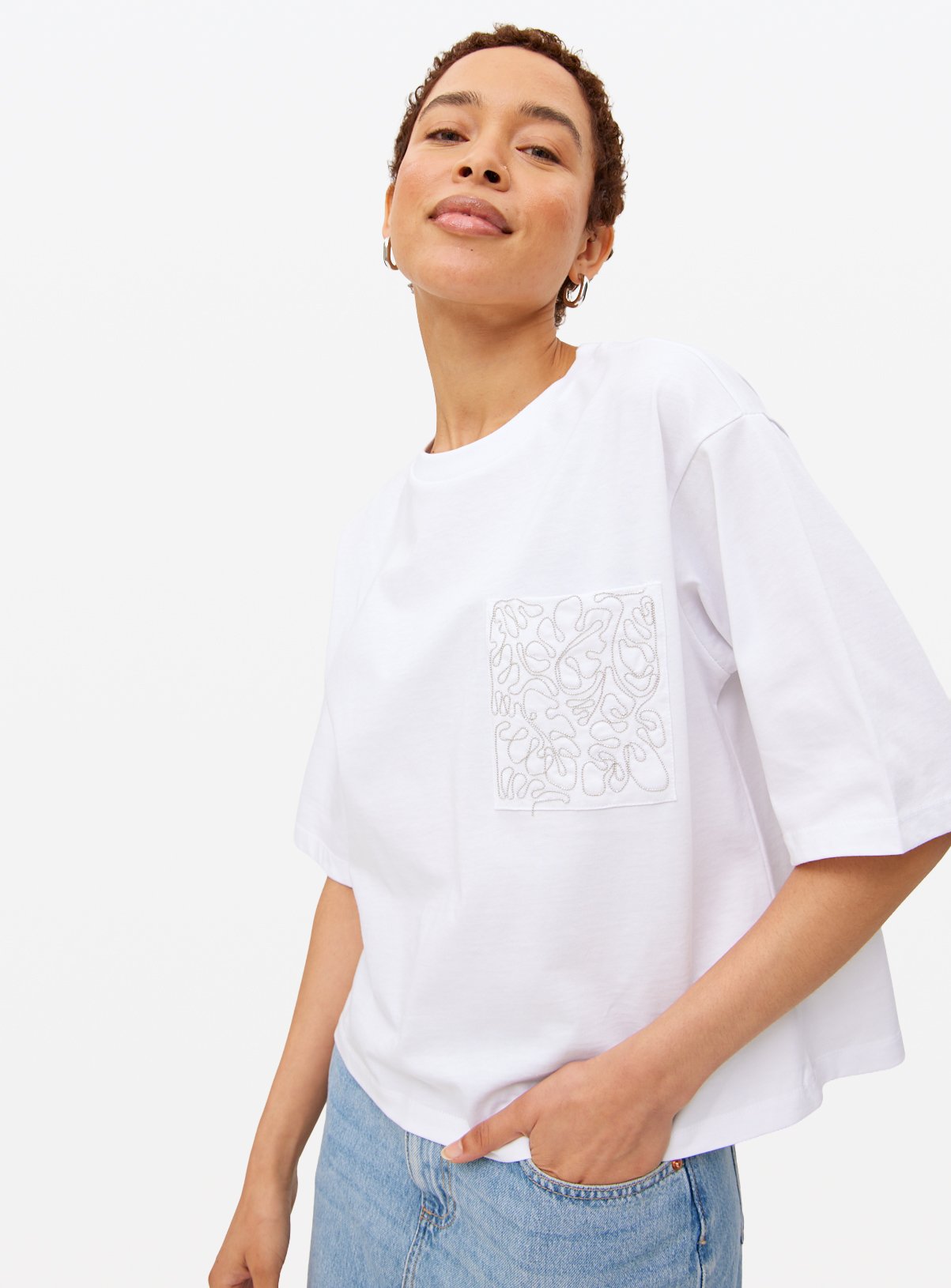 White Pocket Embroidery Boxy T-Shirt S