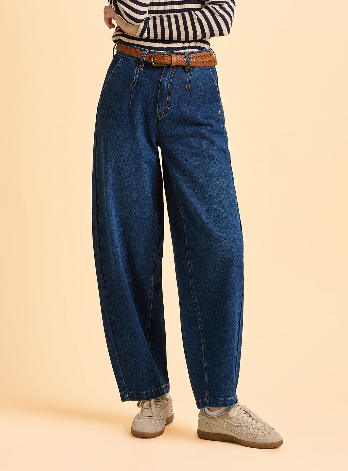 BRAKEBURN Bodhi Barrel Leg Jeans 