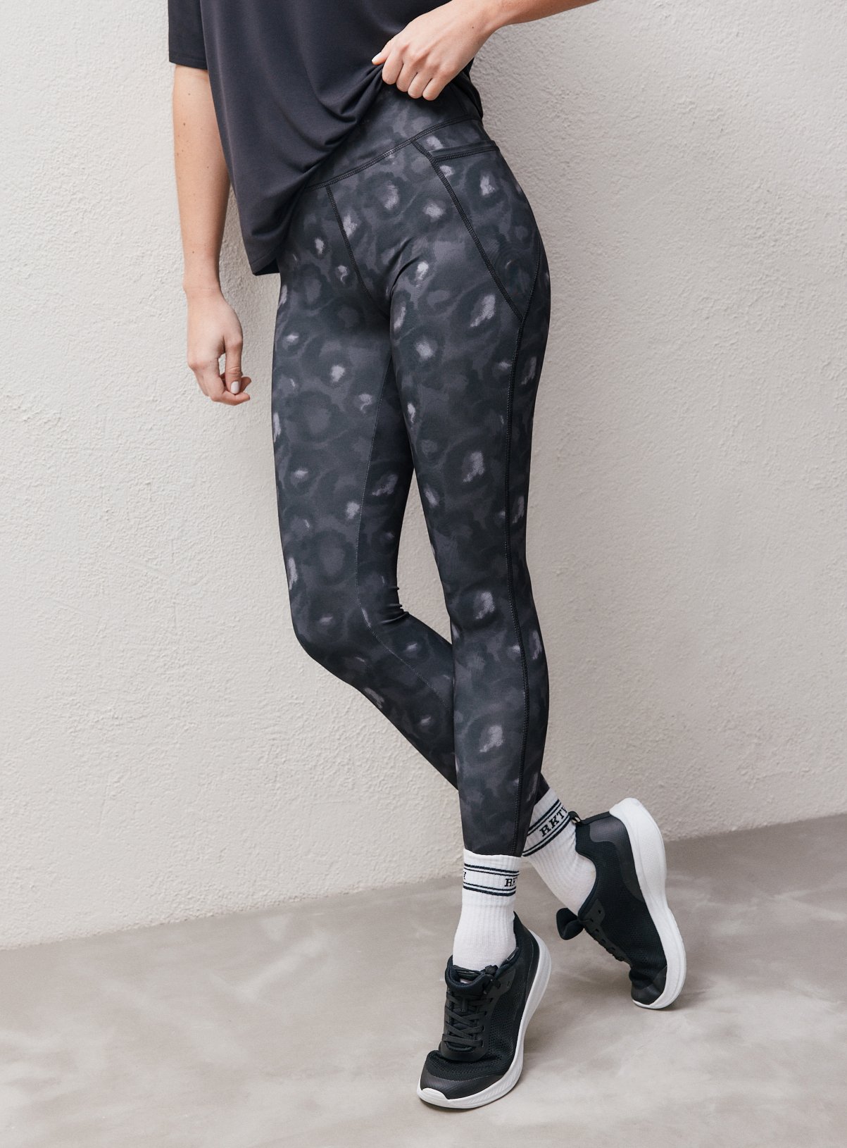 REAKTIV Everyday Leopard Printed High Waisted Legging 