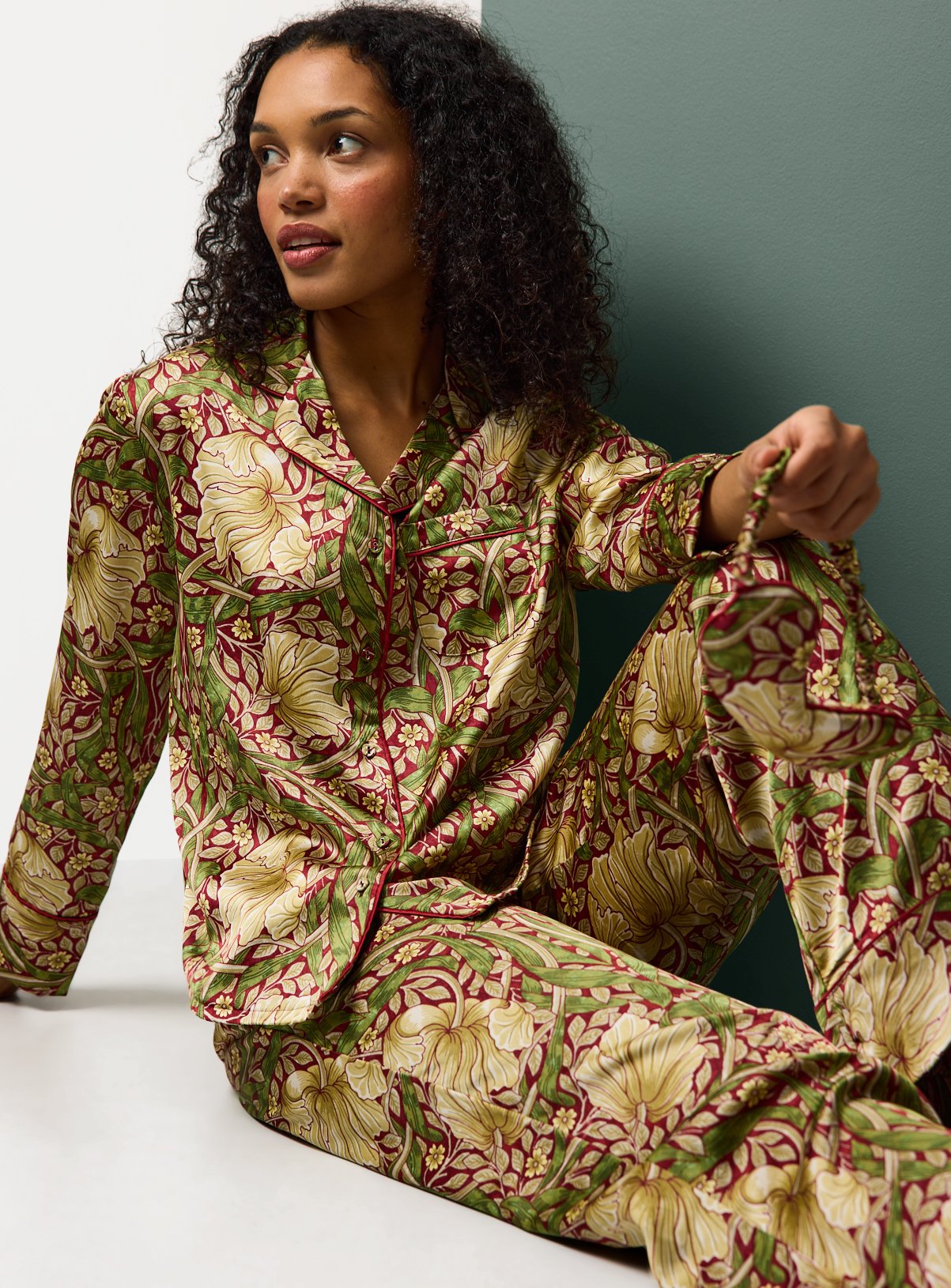 Tu x Morris & Co. Pimpernel Print Pyjama Set with Sleep Mask 