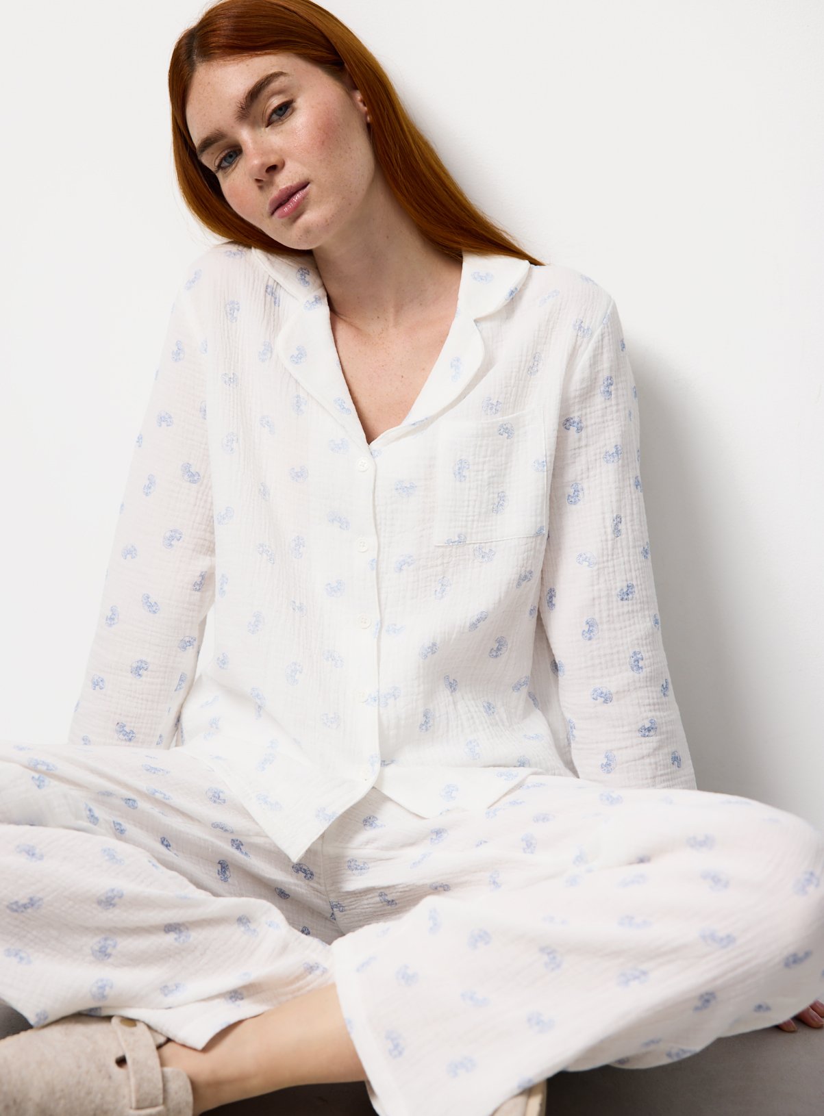 White Croissant Print Double Cloth Traditional Pyjamas