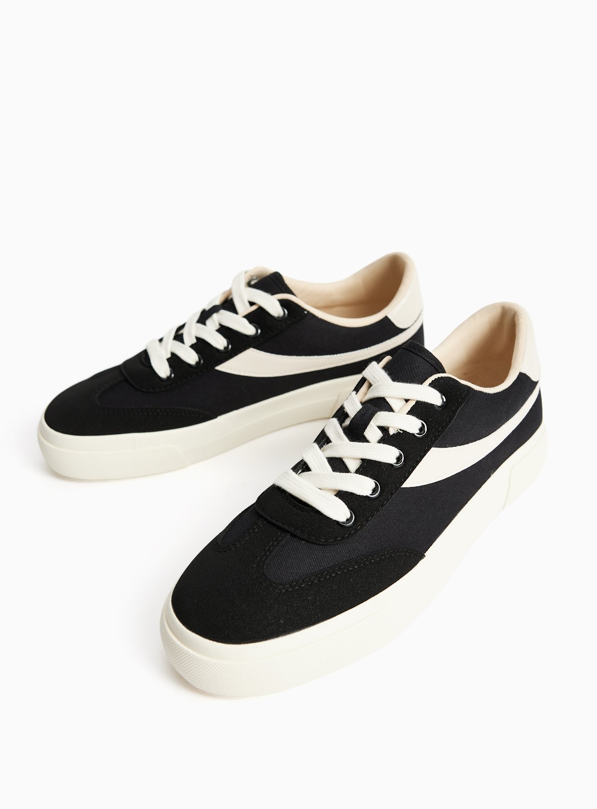 Black Retro Style Chunky Trainers 