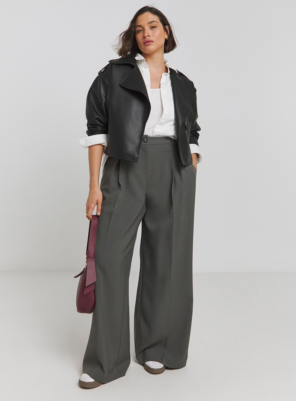 SIMPLY BE Pleated Wide Leg Trousers 