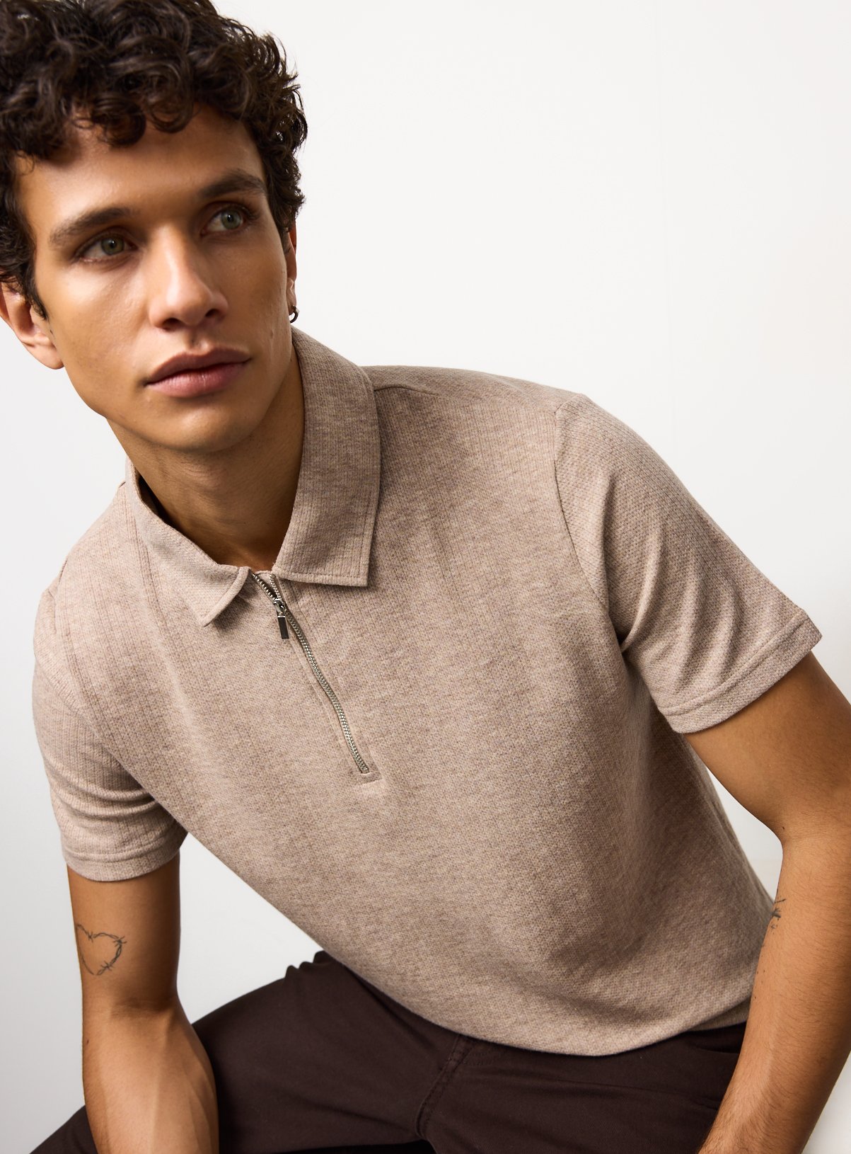 Oatmeal Ribbed Knit Zip Polo M