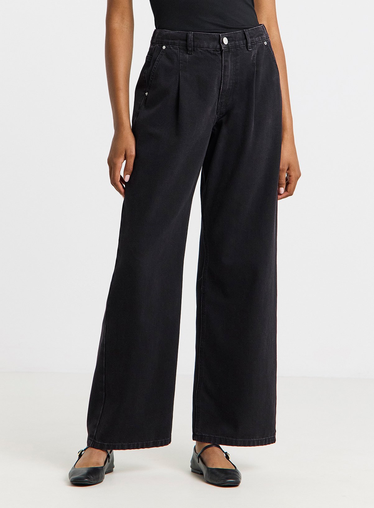 SIMPLY BE Pleat Detail Wide Leg Jeans Black 