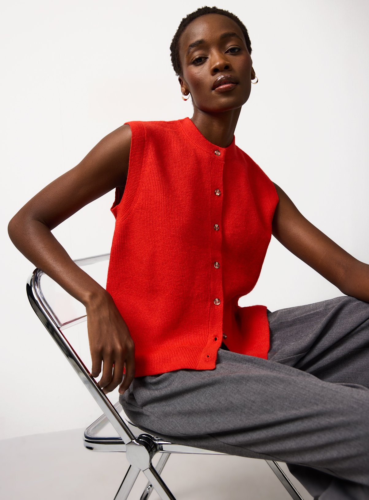 Red Cosy Yarn Crew Neck Waistcoat 8