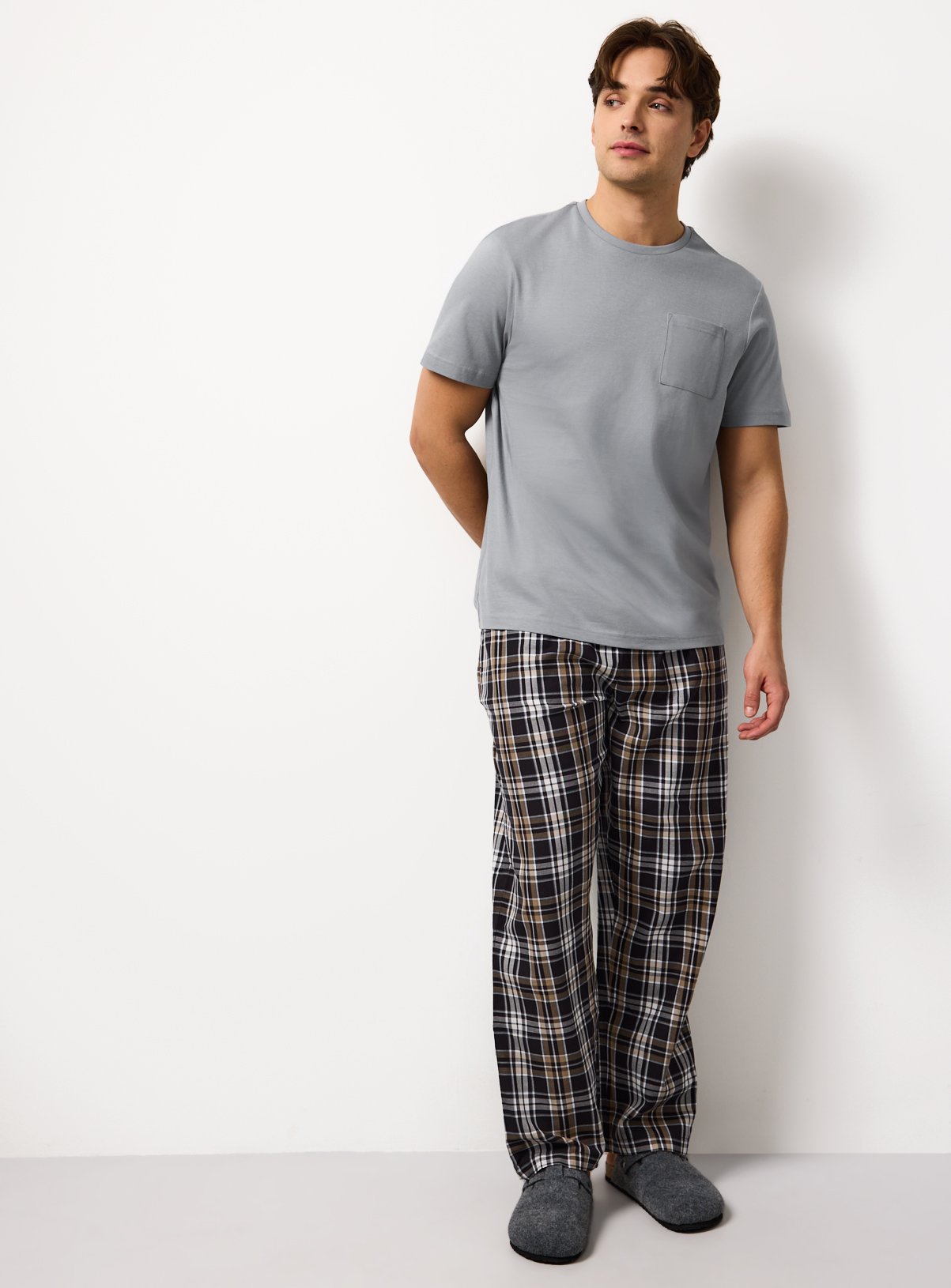 Grey Checked T-Shirt & Bottoms Pyjama Set 