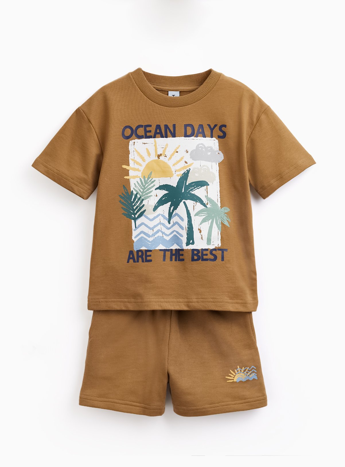 T-Shirt & Shorts Set 