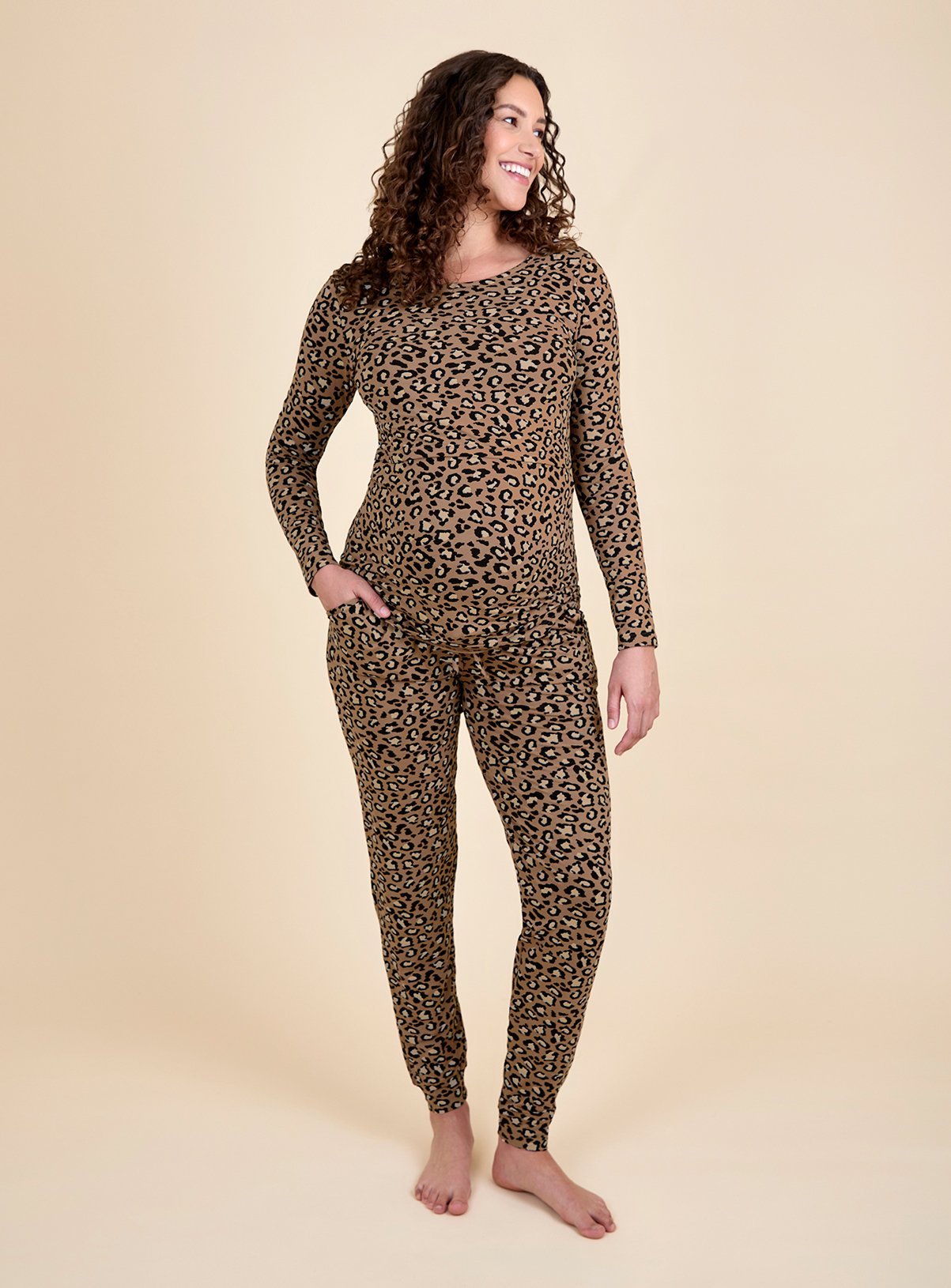 JOJO MAMAN BÉBÉ Maternity And Nursing Leopard Pyjama Set 