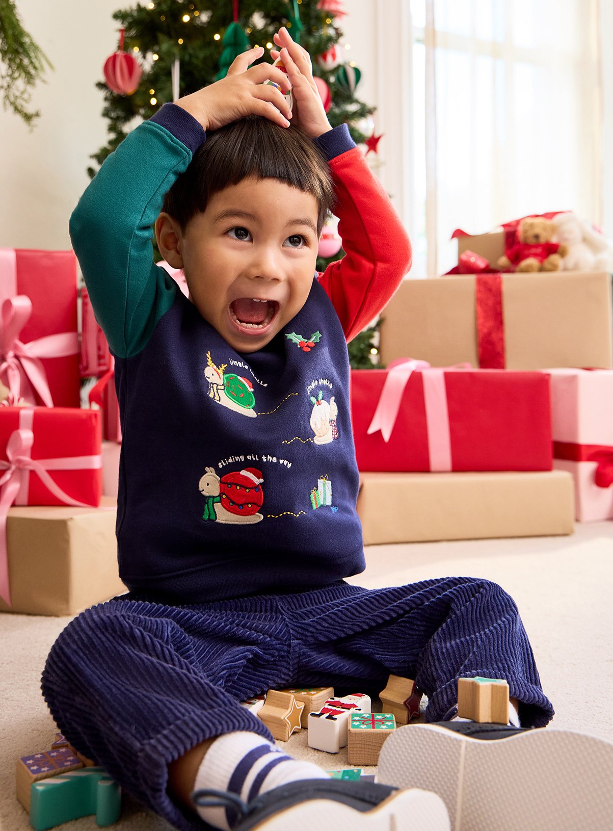 JOJO MAMAN BÉBÉ Jingle Shells Sweatshirt 