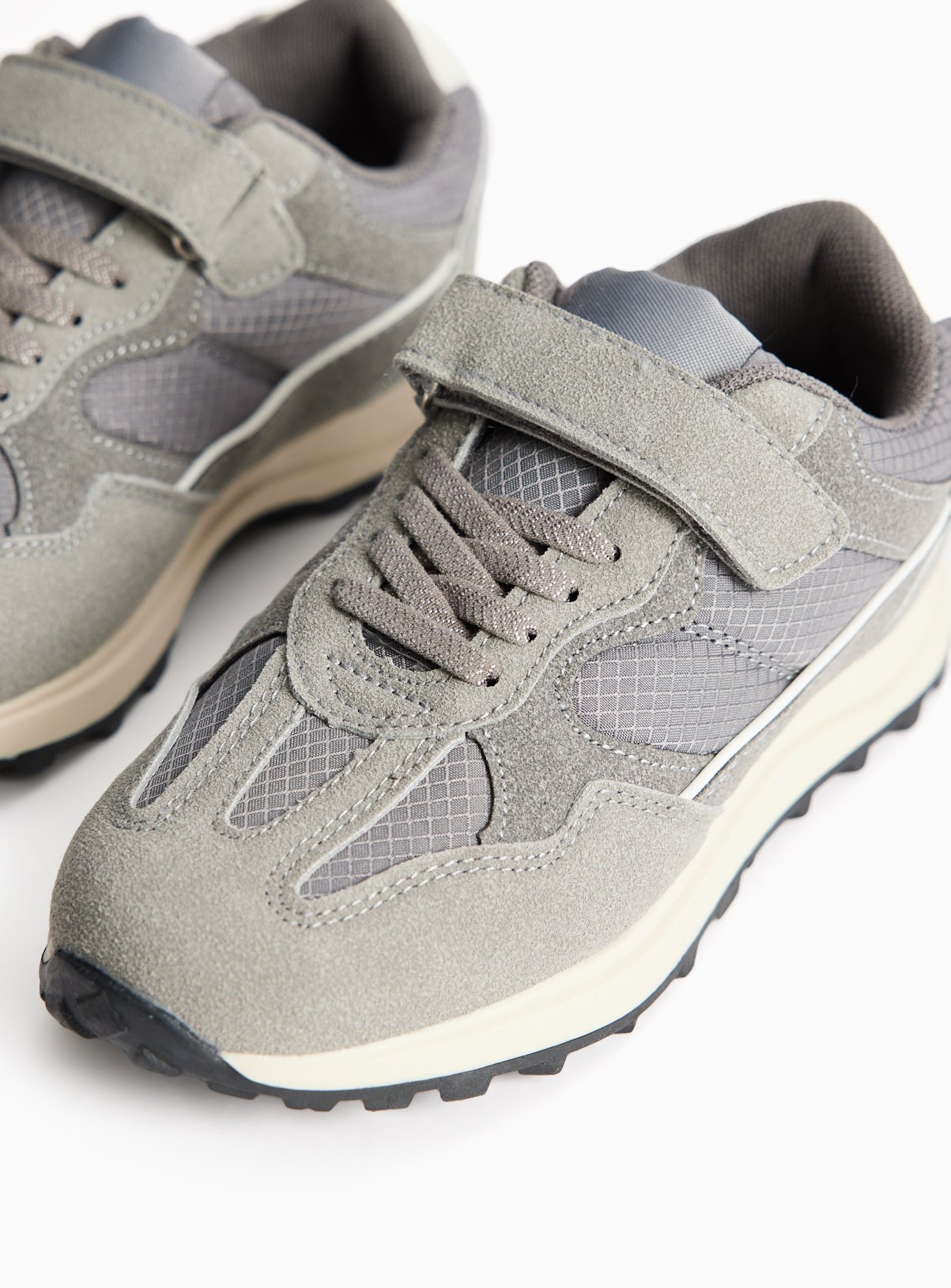 Grey Runner Trainers 