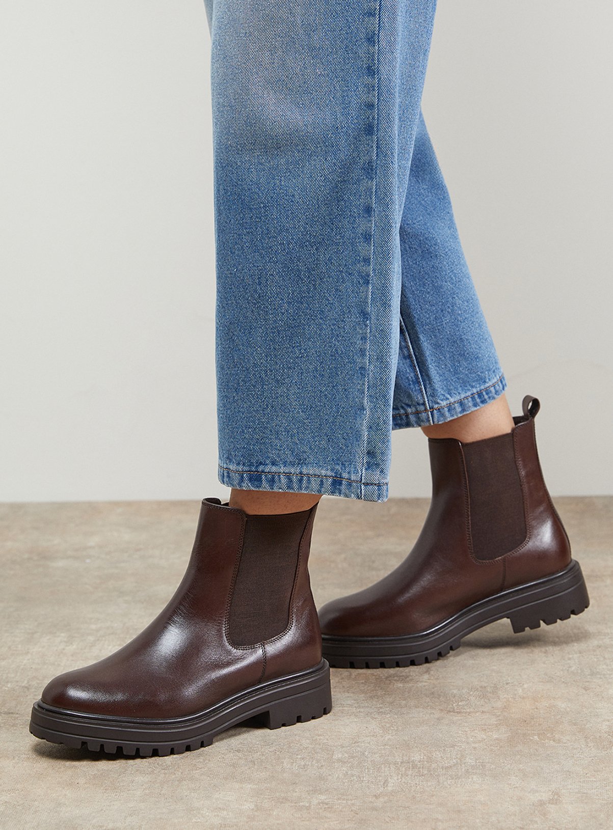 OASIS Lola Leather Chunky Chelsea Boots 