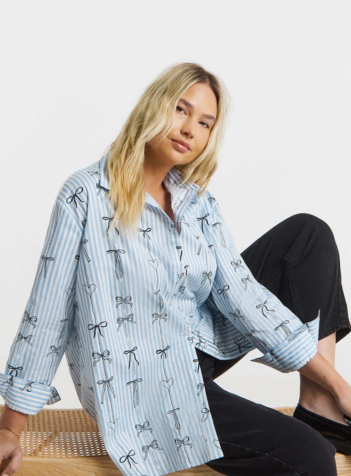 SIMPLY BE Oversized Bow Print Pinstripe Shirt 
