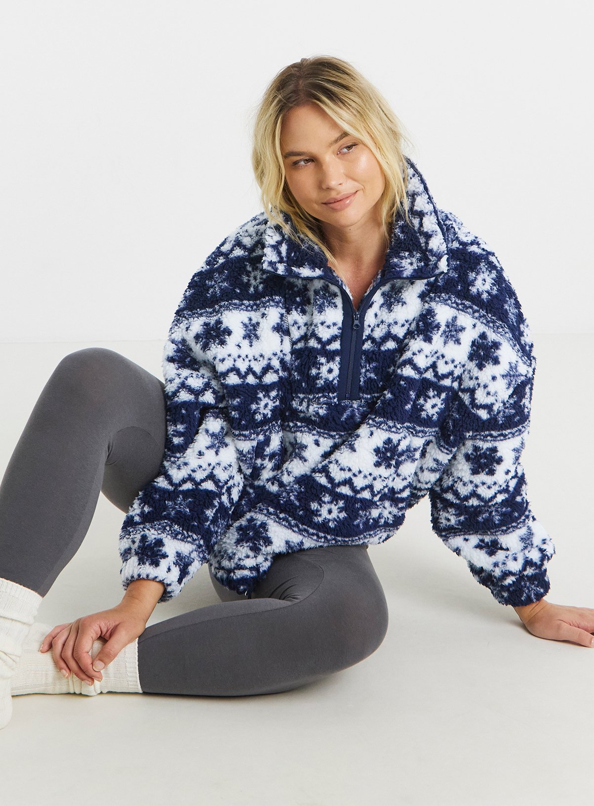 SIMPLY BE Pretty Secrets Snuggle Top 
