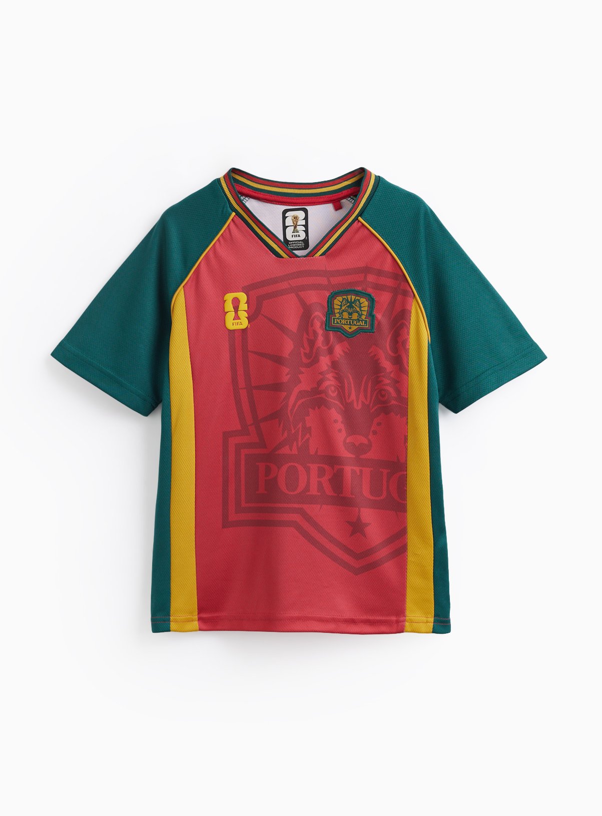 OFFICIAL FIFA PORTUGAL FOOTBALL TEE  8 years