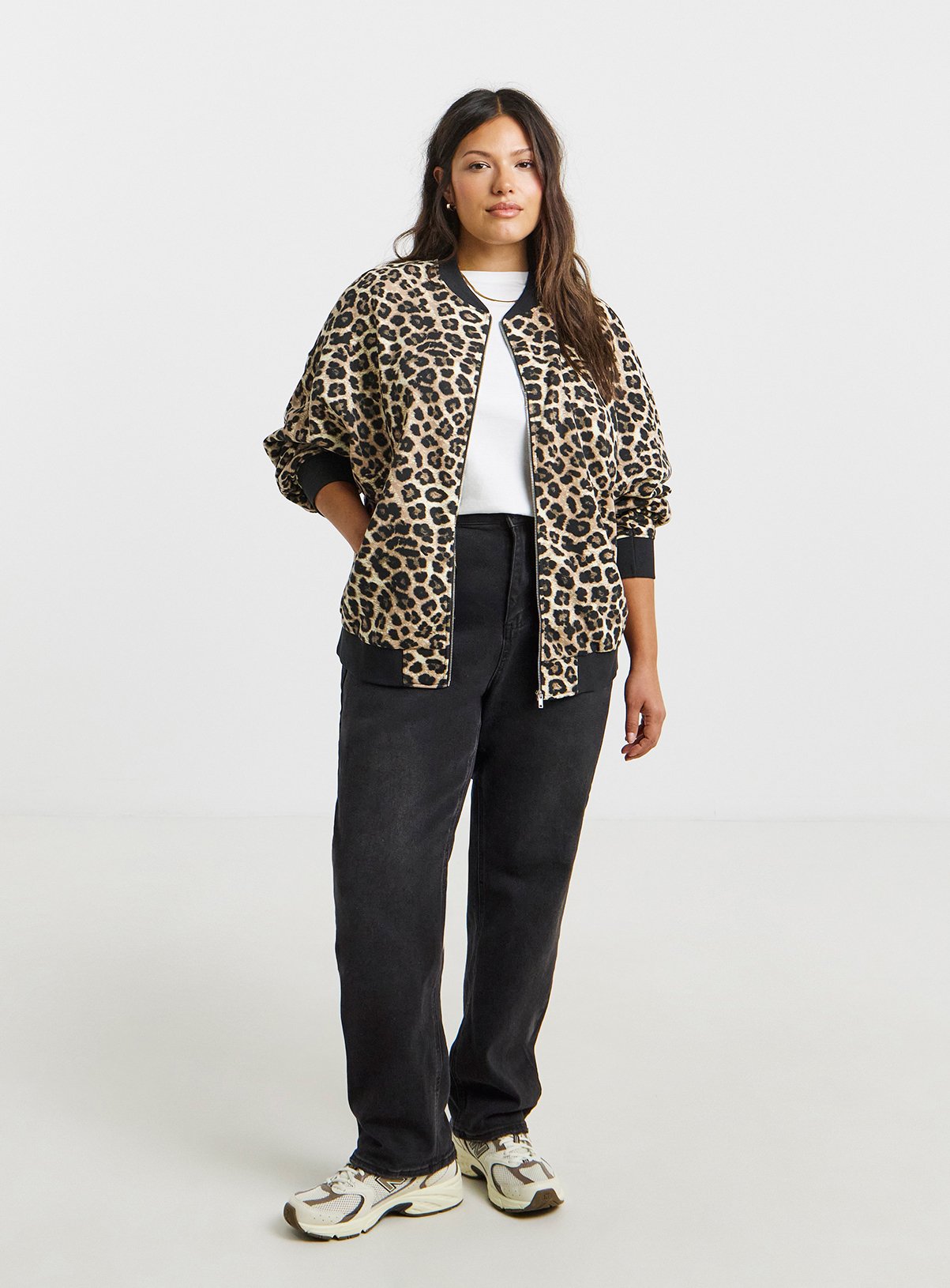 SIMPLY BE Leopard Print Zip Through Bomber 