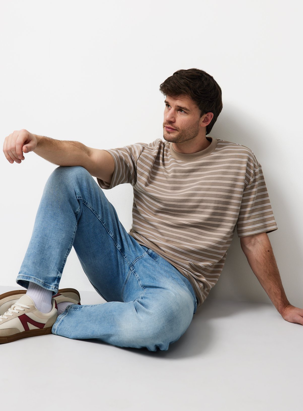 Light Wash Free Fit Straight Leg Jeans 