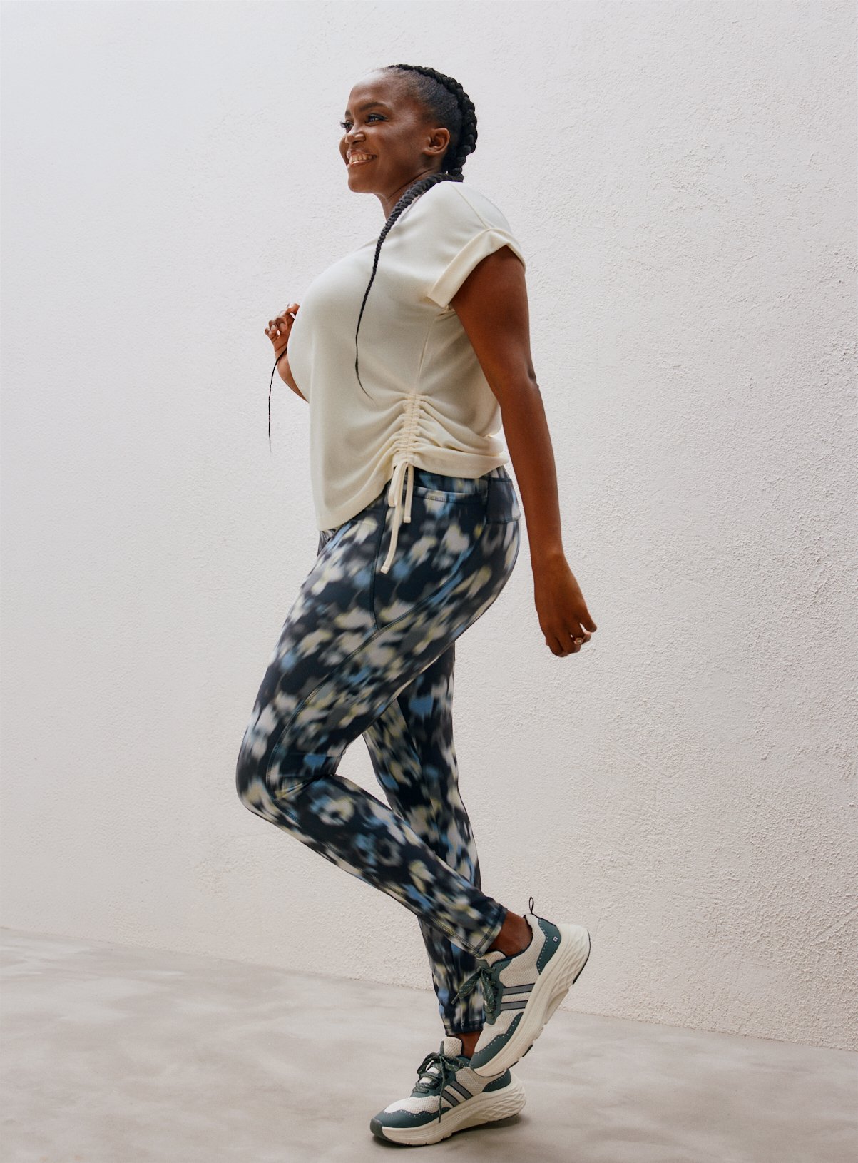 REAKTIV Blurred Print High Waisted Everyday Leggings 