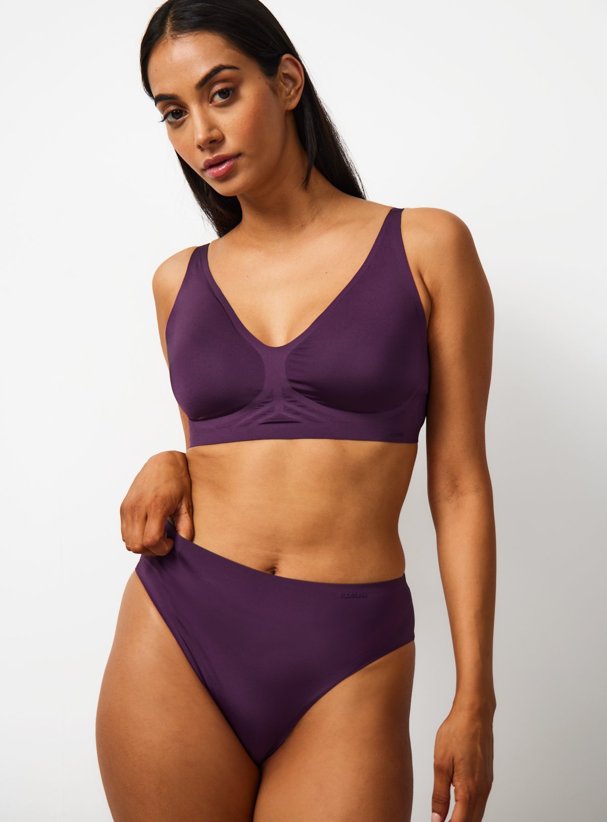 Flexform™ Purple High Apex Bonded Plunge Bra 
