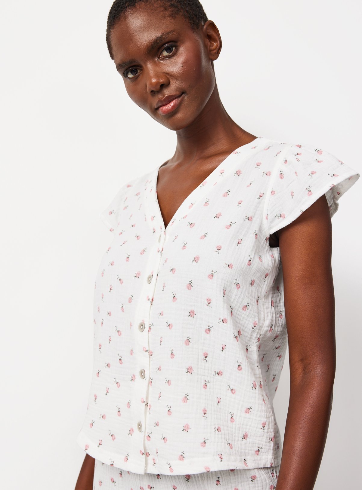 White Floral Print Double Cloth Shortie Traditional Pyjamas 