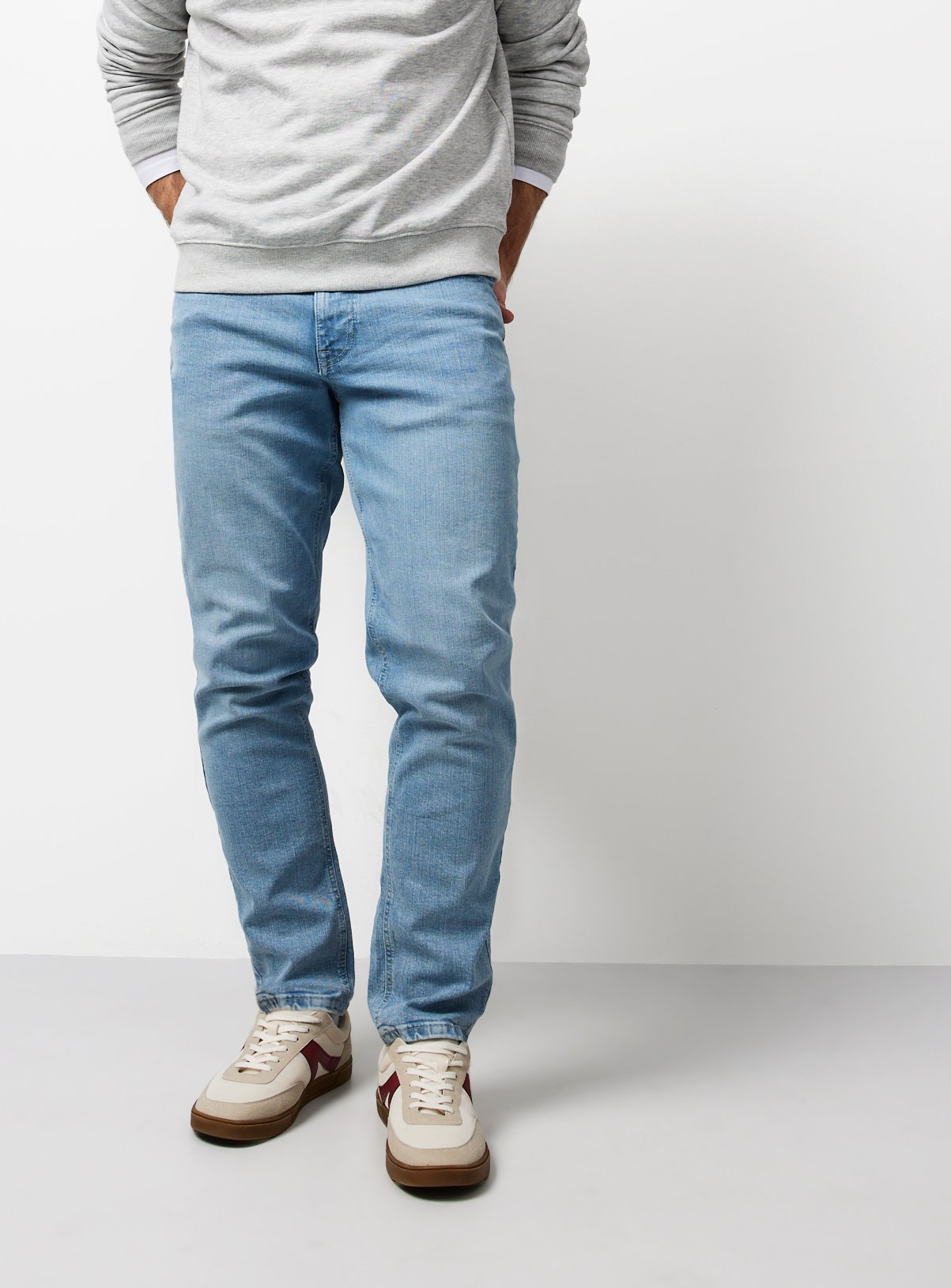 Light Denim Mid Slim Fit Jeans 