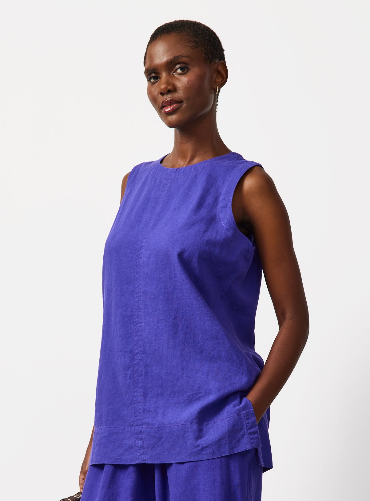 Blue Linen Blend Longline Sleeveless Shell Top 12