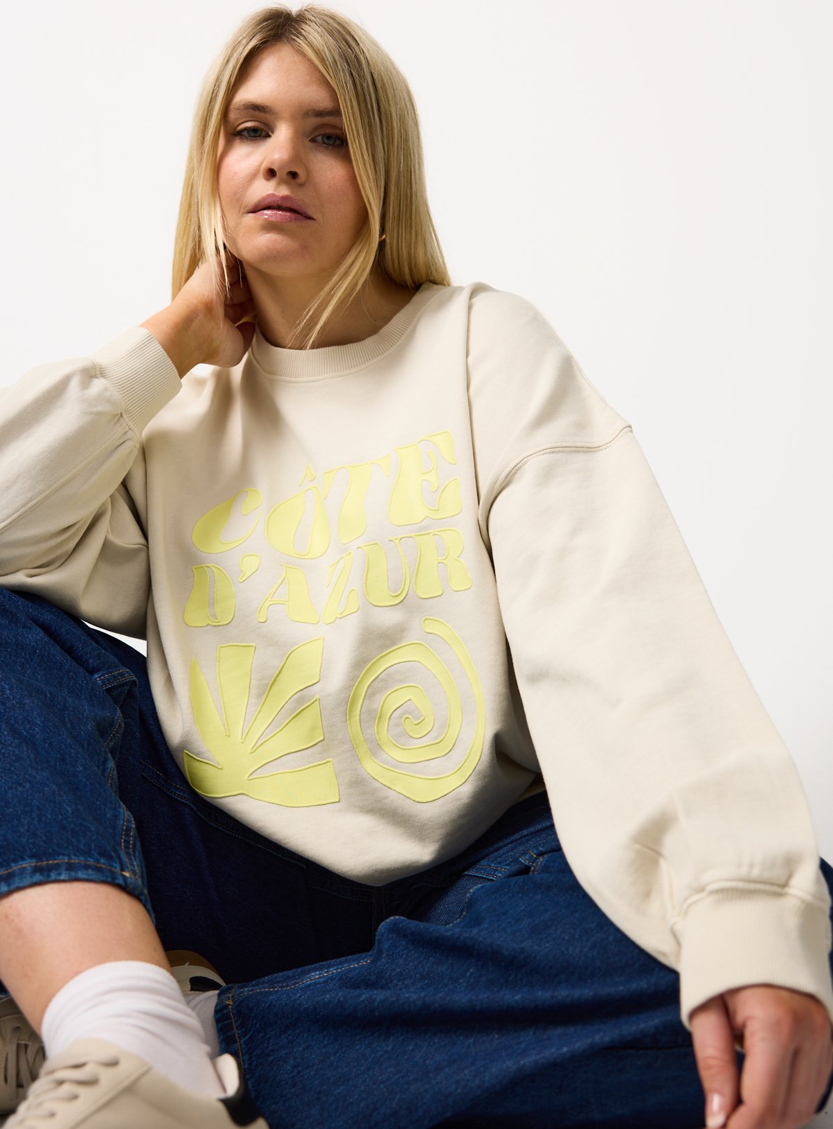 Neutral Cote D'Azur Graphic Sweatshirt L