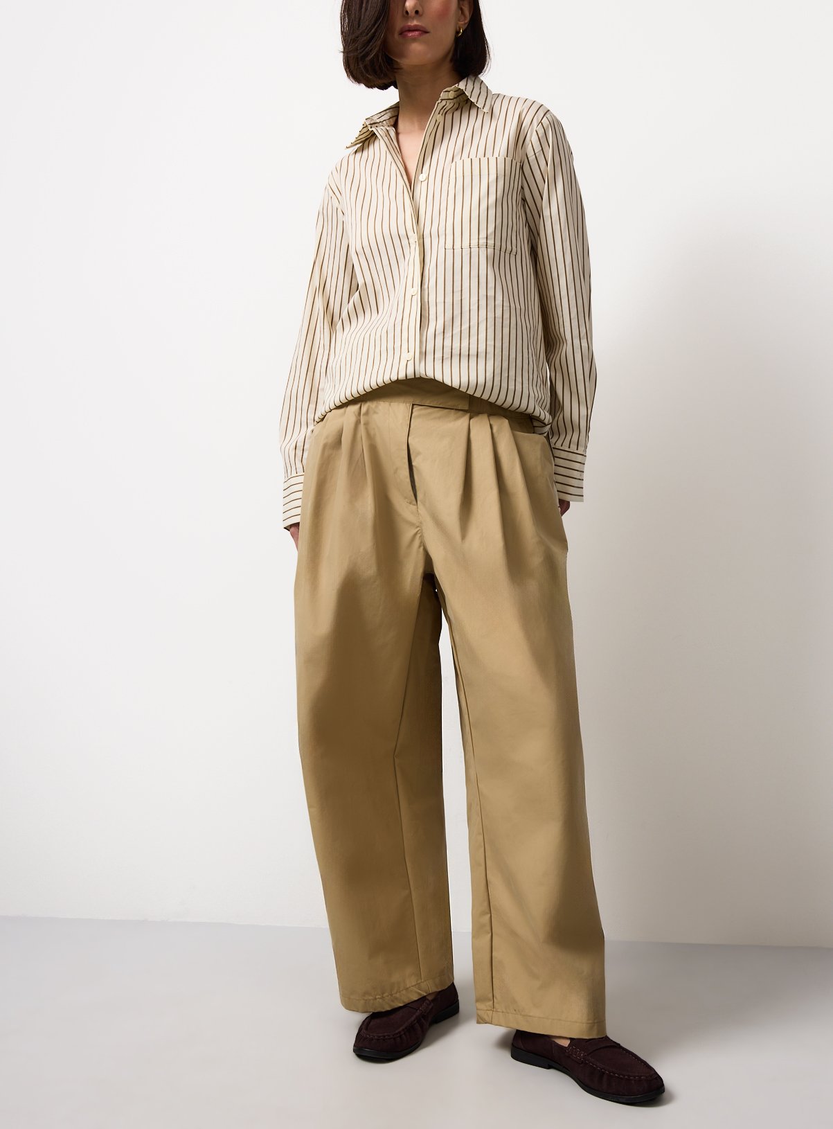 Neutral Pleated Wide Leg Trousers 10S